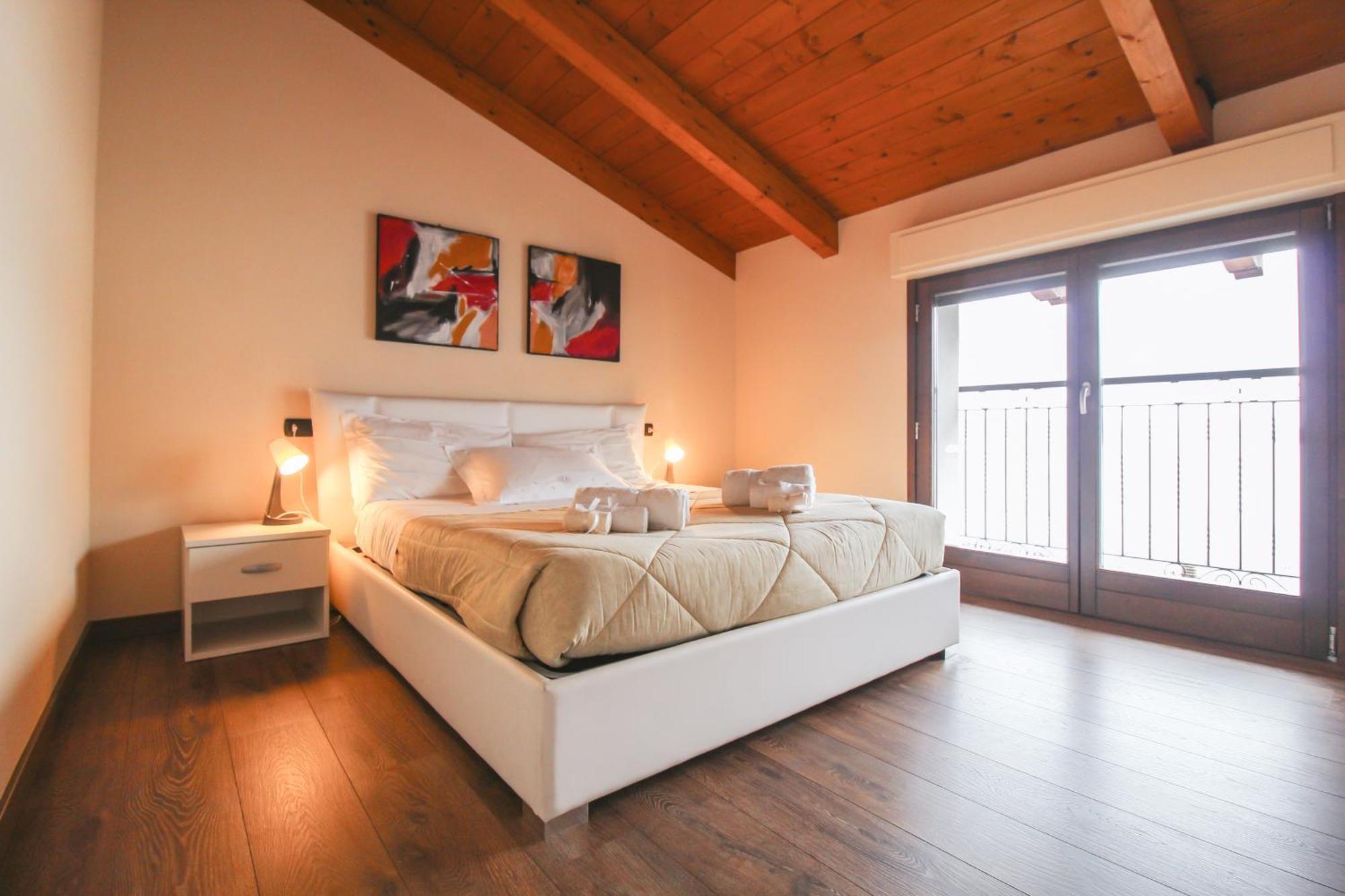 Appartamento Al Porto Pianello Del Lario Exterior photo